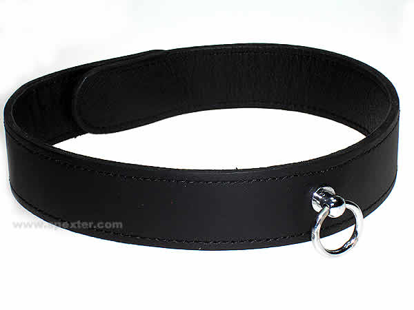 Leder-Halsband, mit Ring der O
