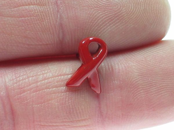 Red Ribbon Schleife