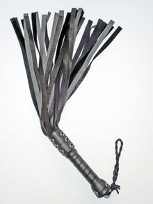 Flogger 24 Riemen 55cm Rind SCHWARZ-GRAU