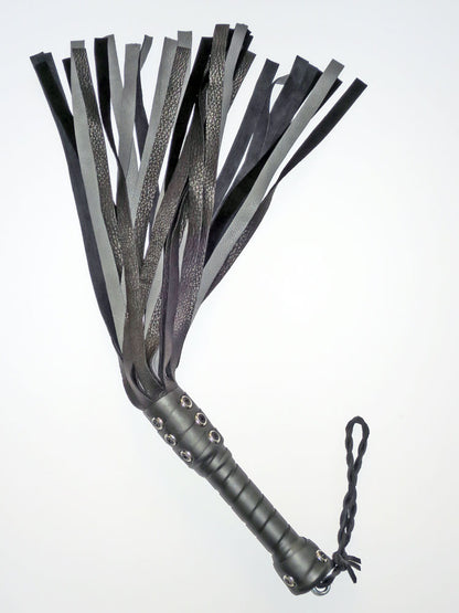Flogger 24 Riemen 55cm Rind SCHWARZ-GRAU
