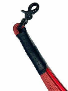 Flogger aus Riemen rot 35 cm