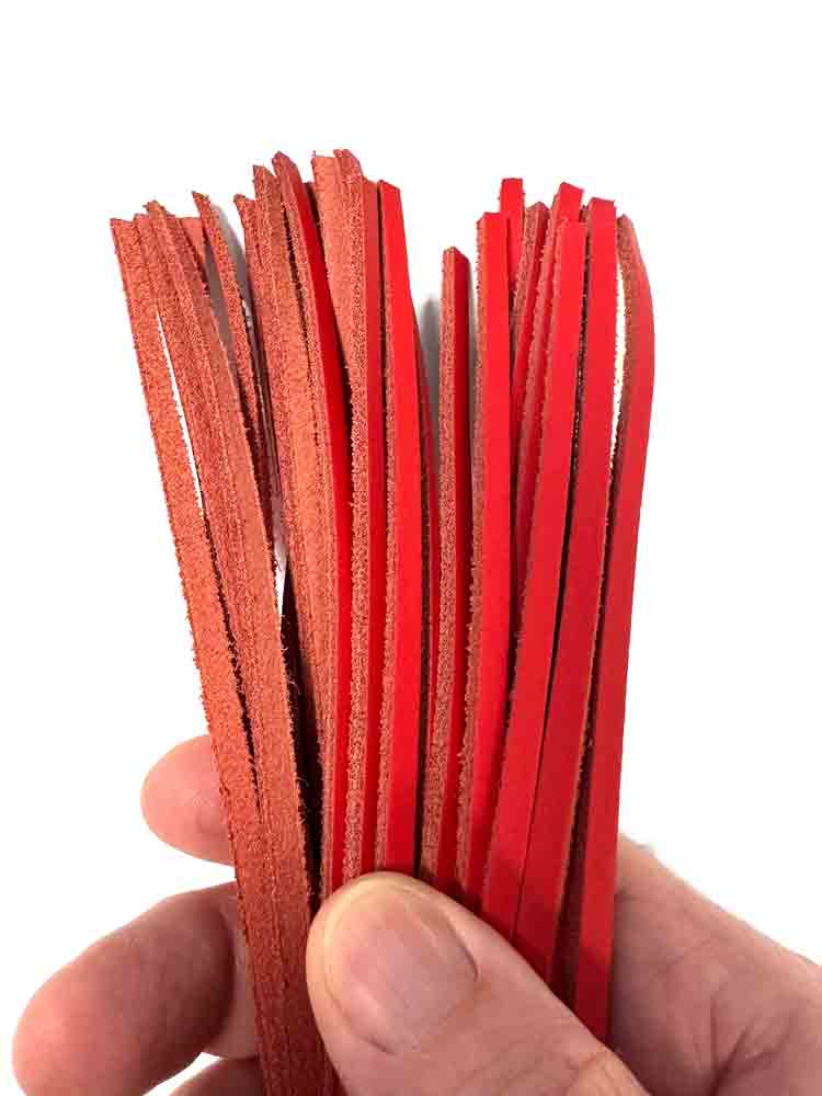 Flogger aus Riemen rot 35 cm