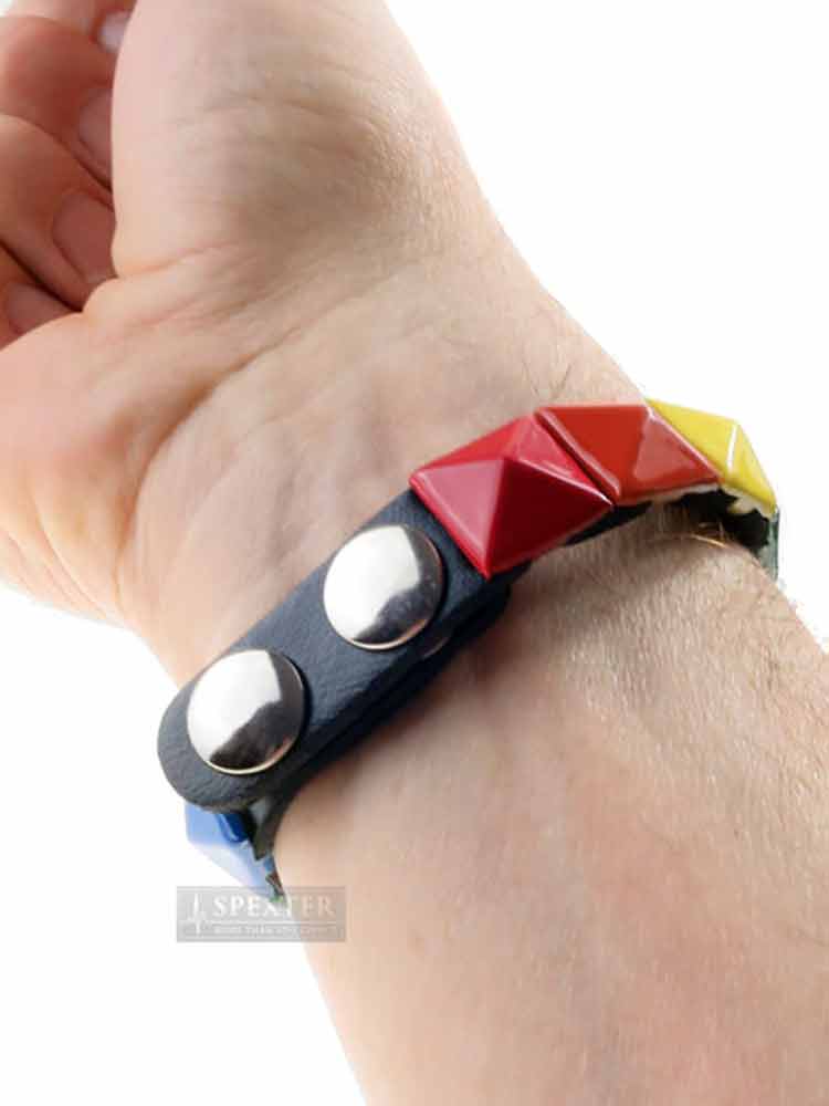 Gay Pride Regenbogen Armband mit Nieten - schmal