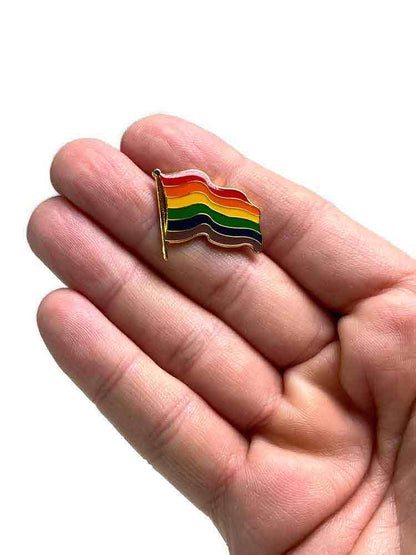 Gay Pride Regenbogen Flaggen-Anstecker Pin