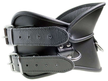 Leder-Halskrause mit Kinnstütze
