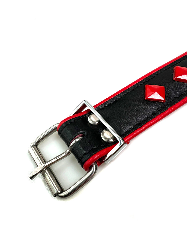 Leder-Halsband rote Nieten und O-Ring schwarz-rot