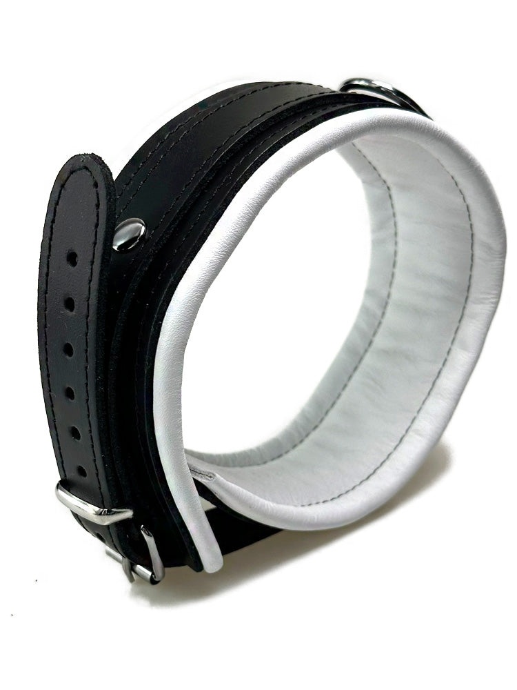 Leder-Halsband, schwarzer Riemen, weiß gepolstert 5cm