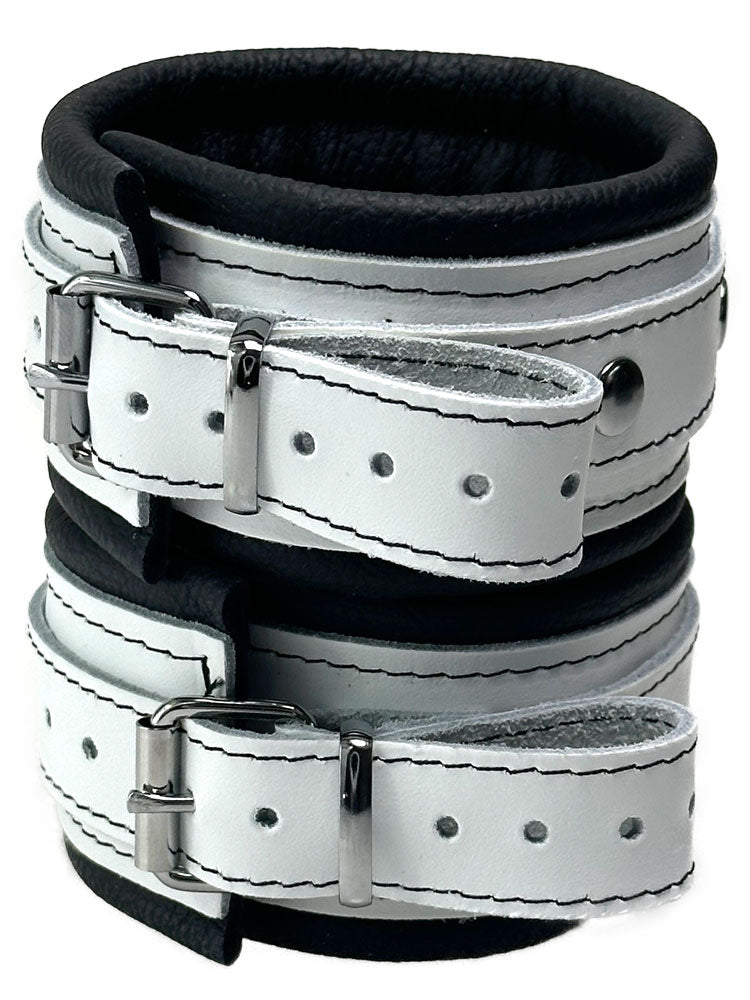 Leder-Fussfessel, weißer Riemen, schwarz gepolstert 5cm