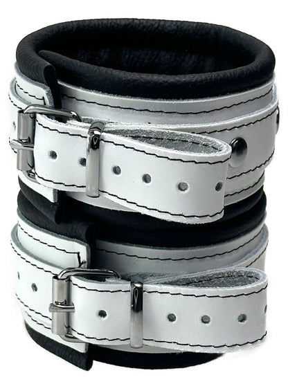 Leder-Fussfessel, weißer Riemen, schwarz gepolstert 5cm