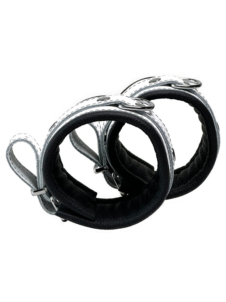 Leder-Fussfessel, weißer Riemen, schwarz gepolstert 5cm