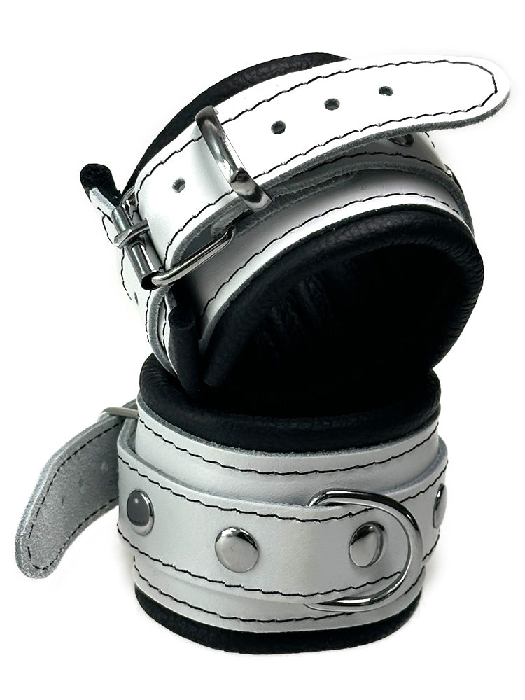 Leder-Handfesseln weißer Riemen, schwarz gepolstert 5cm