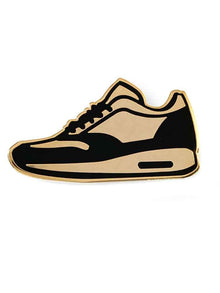 MasterOfTheHouse Pin - Sneaker