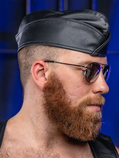 Mister S Leder Garrison-Mütze Leder mit schwarzer Paspel