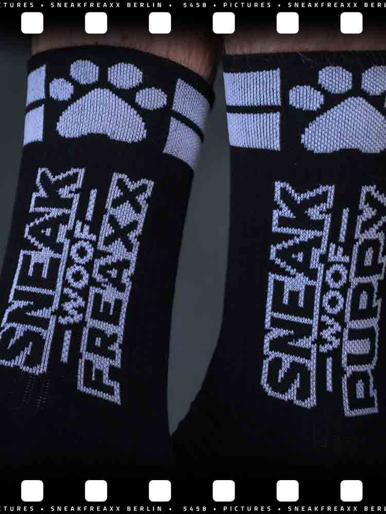 SNEAKFREAXX - WOOF PUPPY schwarz-weiss