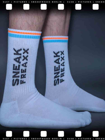 SNEAKFREAXX - SNIFF IT