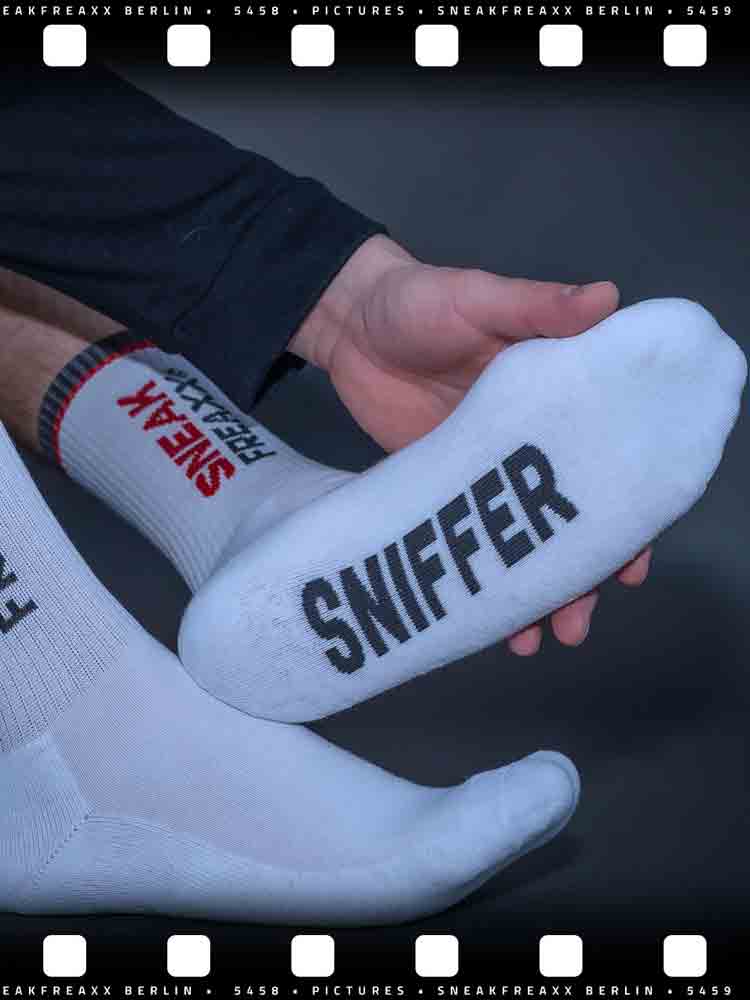 SNEAKFREAXX - Socks Sniffer